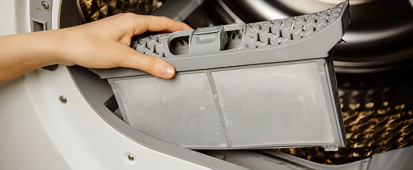Signs Of A Clogged Dryer Lint Trap in Bourbonnais, Illinois
